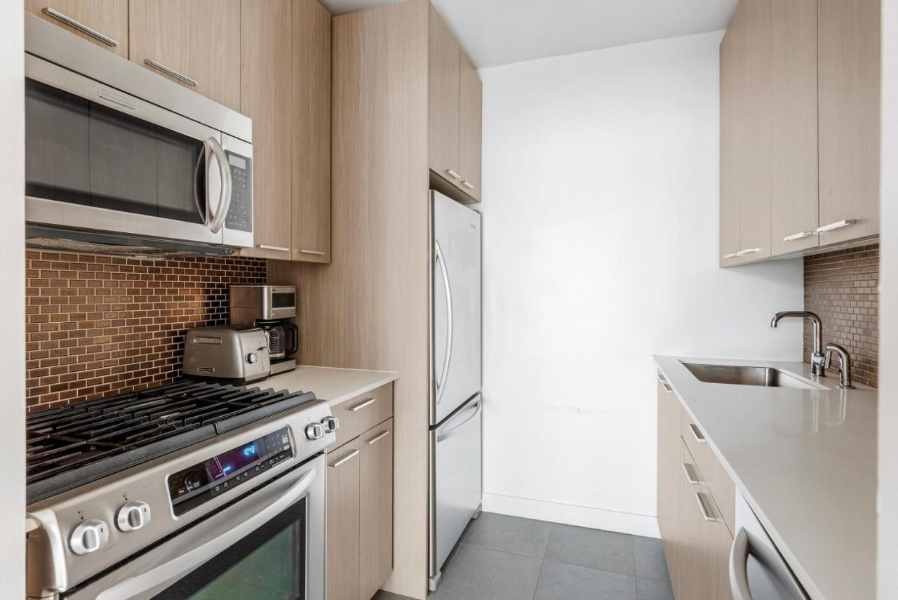 Tribeca 1br Gym Roof Deck Indoor Pool Nyc-231 *
